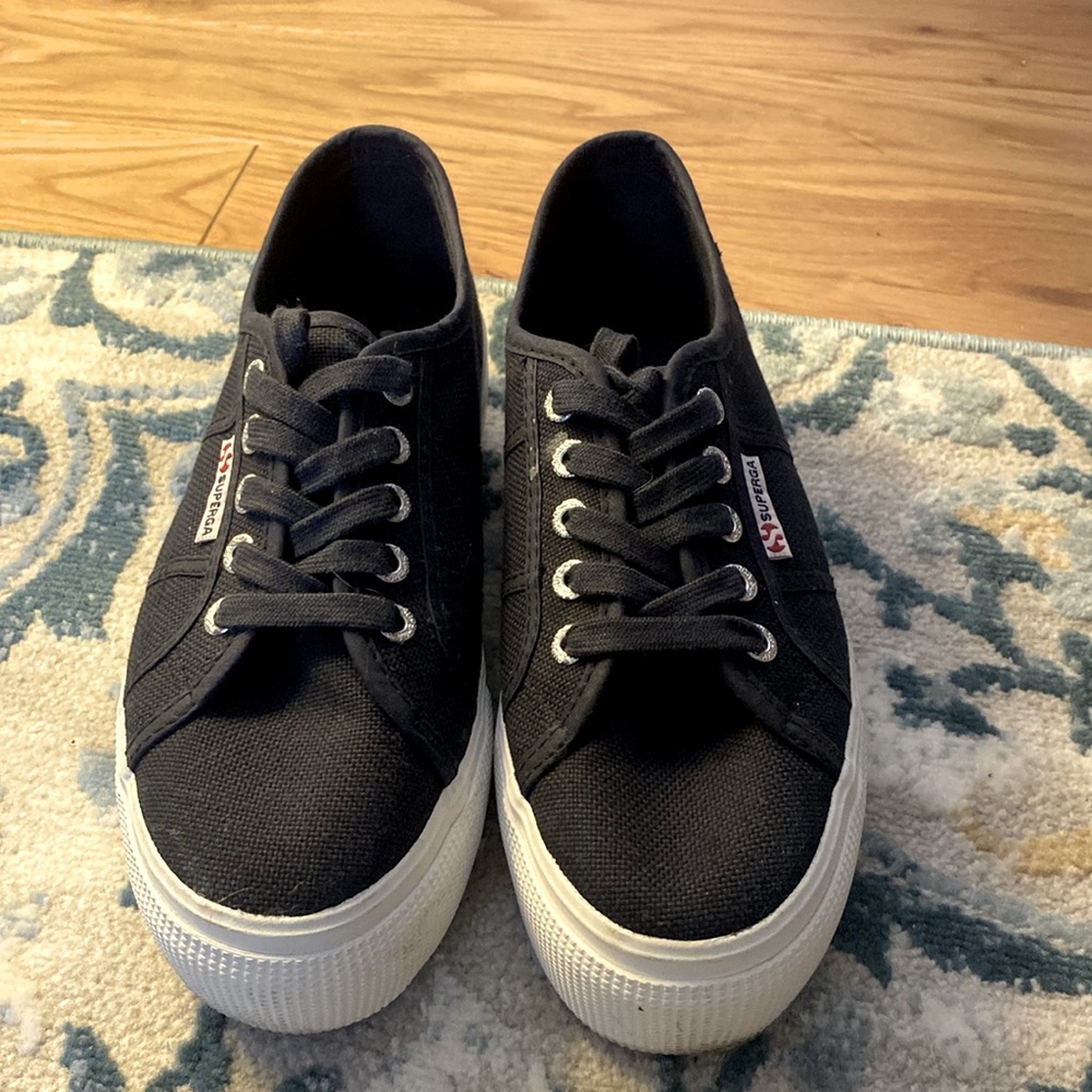 EUC - Navy Superga Platform Sneakers Size 38 (7.5)
